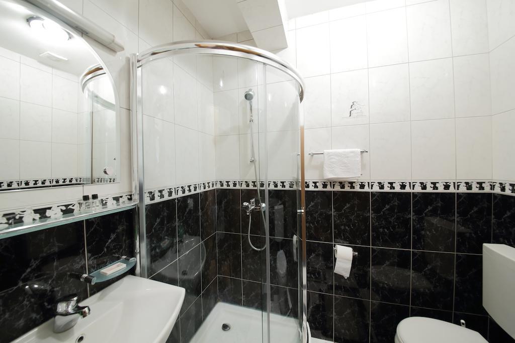 Guest House Pansion 10 Cetinje Chambre photo
