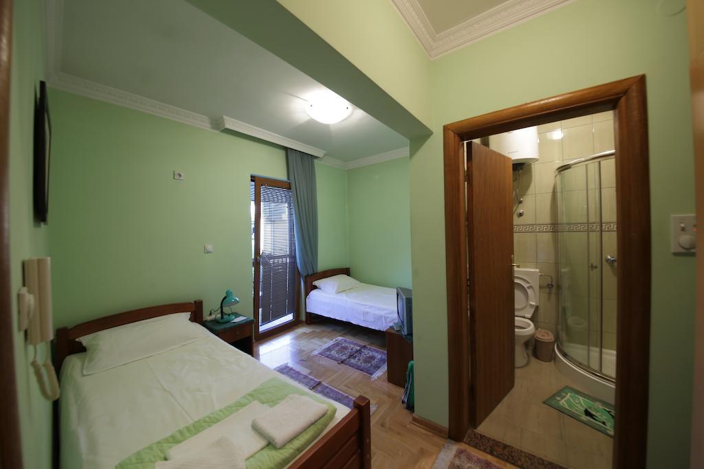Guest House Pansion 10 Cetinje Chambre photo